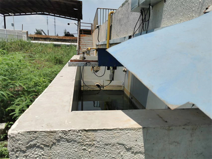 165959263856926.jpg 165959263856926.jpg