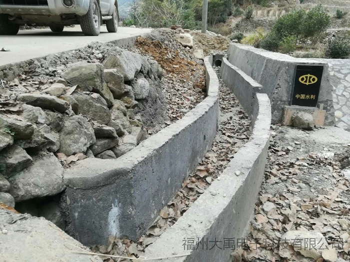 159949170826238.jpg 說(shuō)明: http://image0.chunsuns.com/site501/upload/album/20170106/2017010611391323455570.jpg